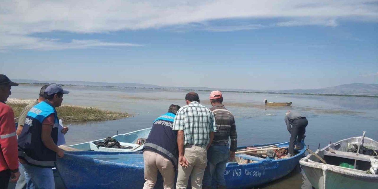 Işıklı Gölünde kaçak avcılara göz açtırılmıyor