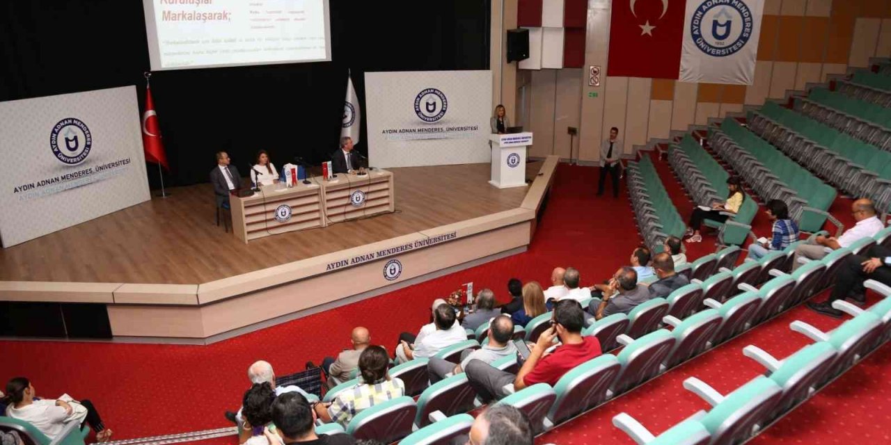 ADÜ’de ’Adnan Menderes Farkındalığı Paneli’ gerçekleştirildi