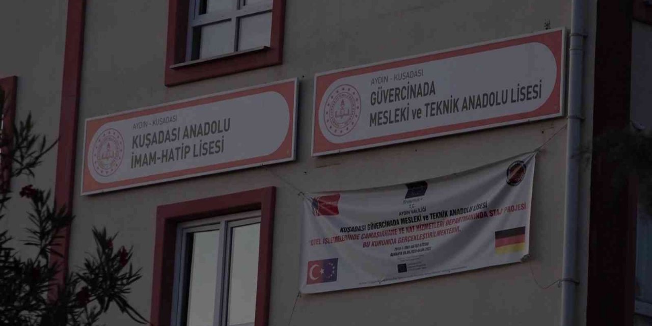 Kuşadası’nda veliler okul çıkış saatinin düzenlenmesini istiyor