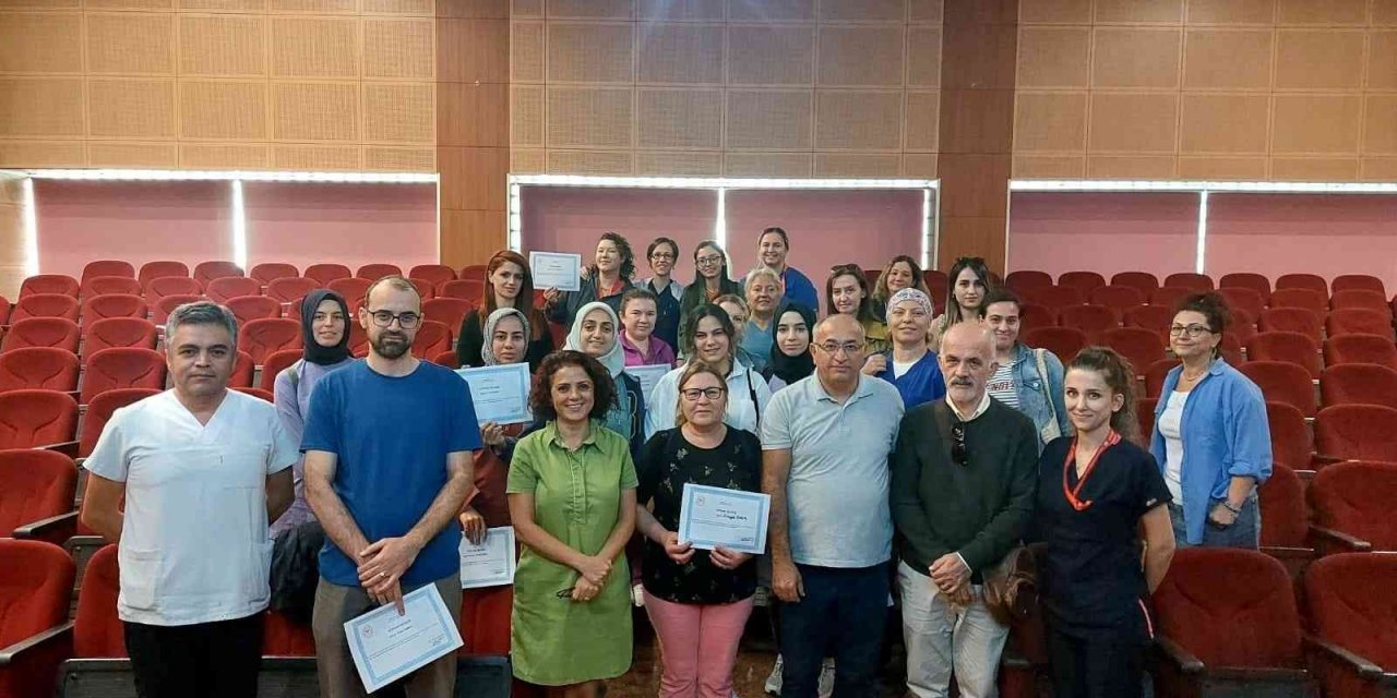 Aydın’da ’Anne Sütü ve Danışmanlık Uygulama Eğitimi’ verildi