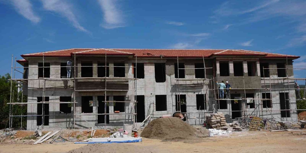 Çivril yöresel ürünler satış merkezi inşaatı tamamlanıyor