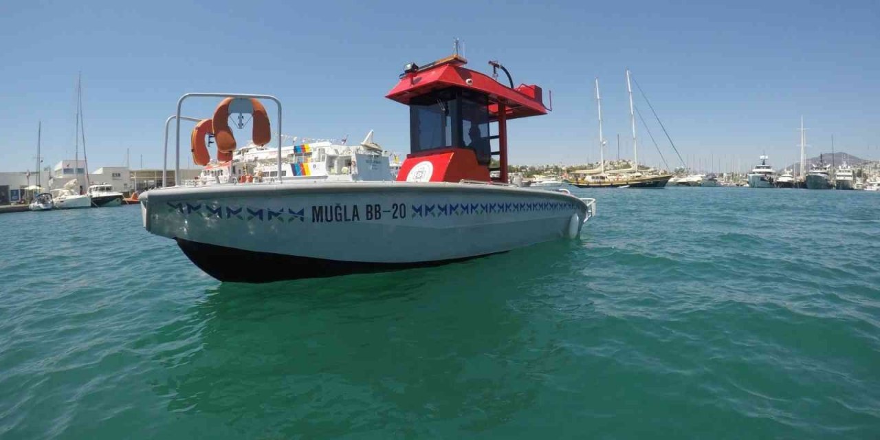 Muğla Büyükşehir, 2 adet çok amaçlı acil müdahale teknesi aldı