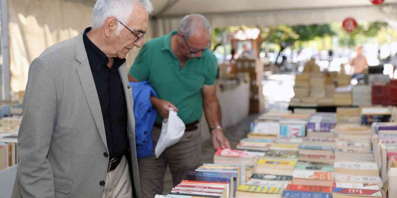 Menteşe Belediyesi kitap fuarı açıldı