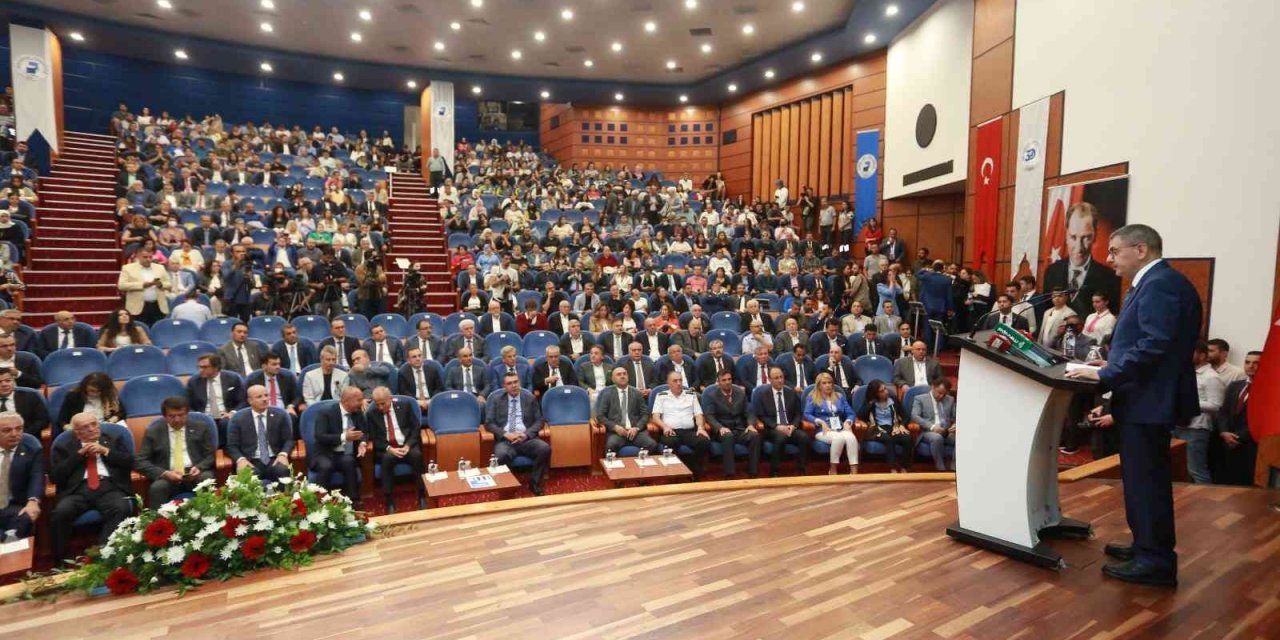 PAÜ’nün kuruluş etkinliği görkemli açılış töreniyle başladı