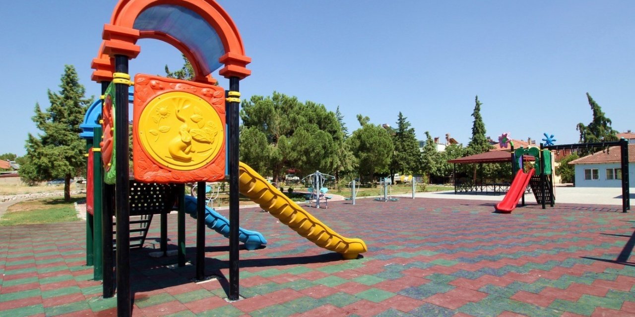Honaz’da yeşil alan ve park yapım çalışmaları hızlandı