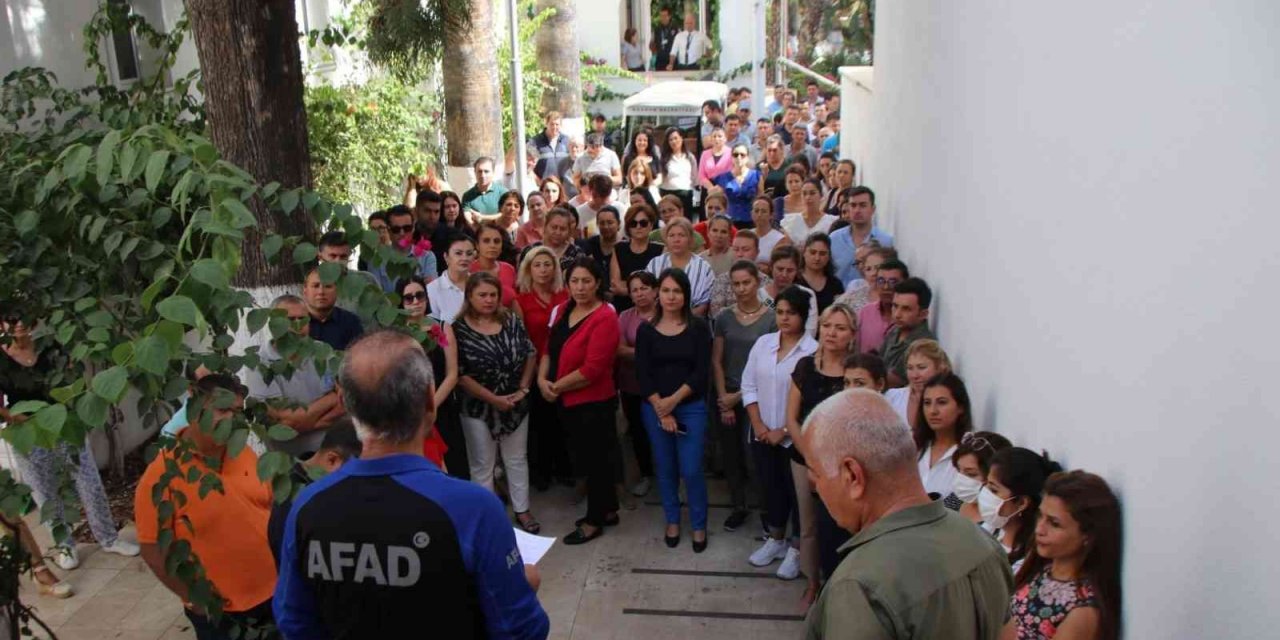 Bodrum Belediyesi’nde deprem tatbikatı