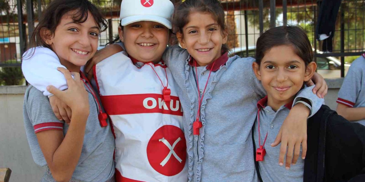 Miniklerden ’Öncelik yayanın’ uyarısı