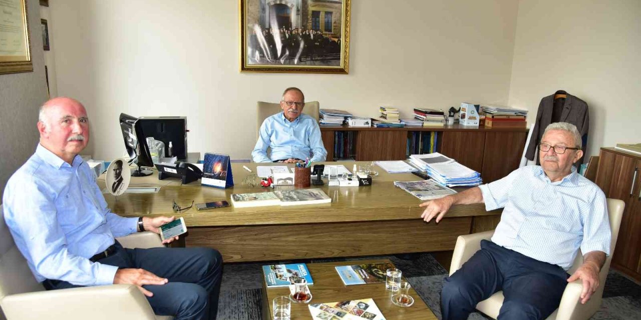 Manisa’nın tarihi çarşısı kitap oluyor