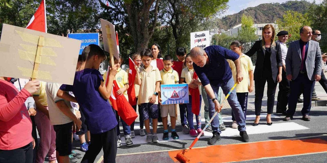 Ortaca’da ‘Yayalara saygı’ etkinliği