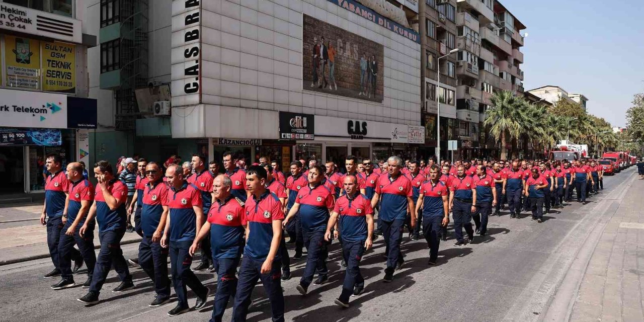 Denizli itfaiyesi performansıyla göz doldurdu