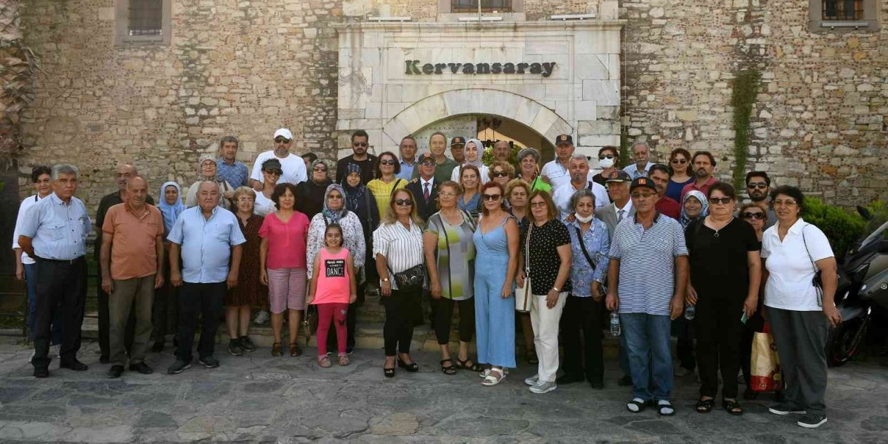 Kuşadası Belediyesi’nden şehit aileleri ve gazilere özel gezi
