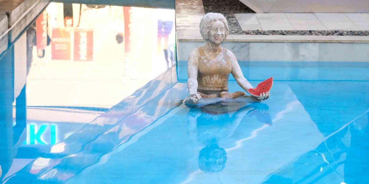 Sualtındaki macerasını tamamlayan sergi, karaya taşındı