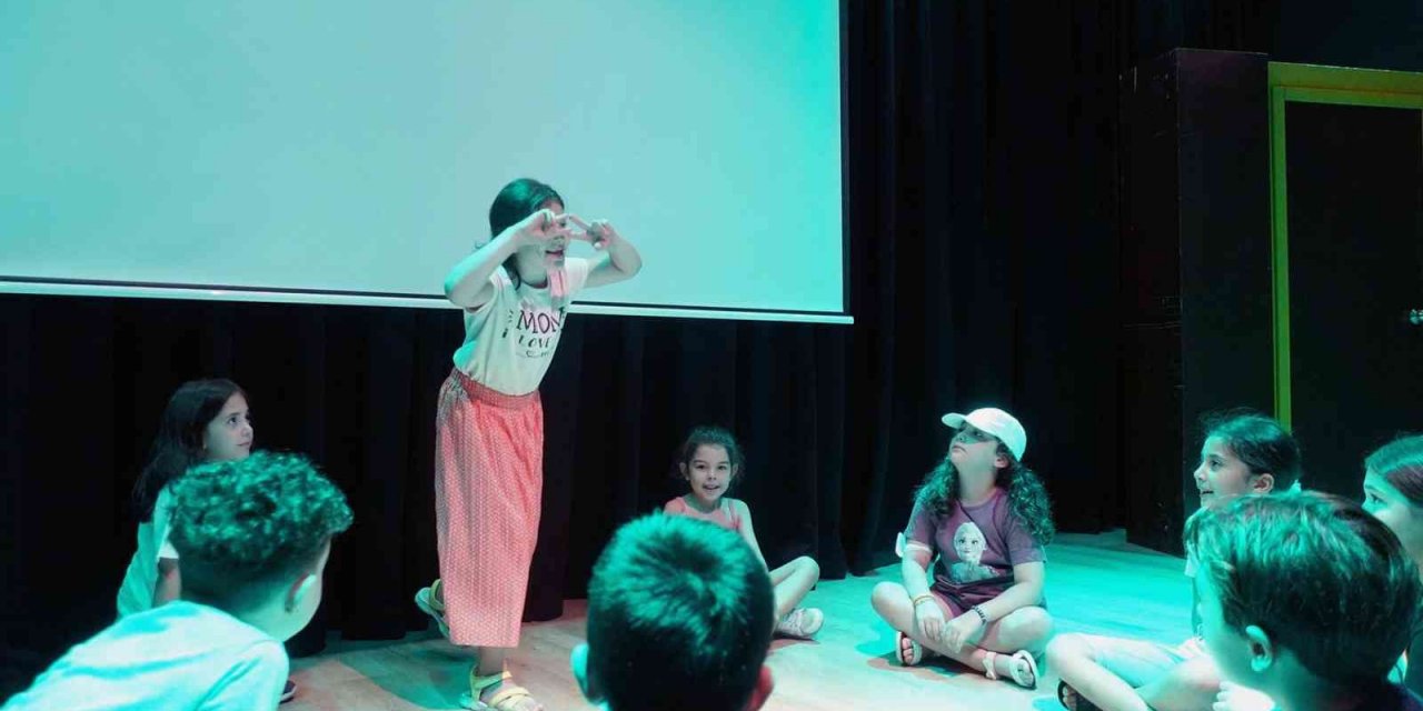 Menteşe Belediye Tiyatrosu yeni dönem kayıtları başladı