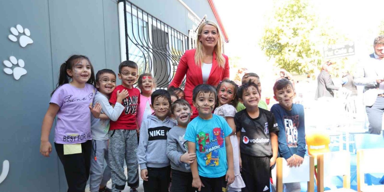 4 Ekim Dünya Hayvanları Koruma Günü Pet Kafe’de kutlandı