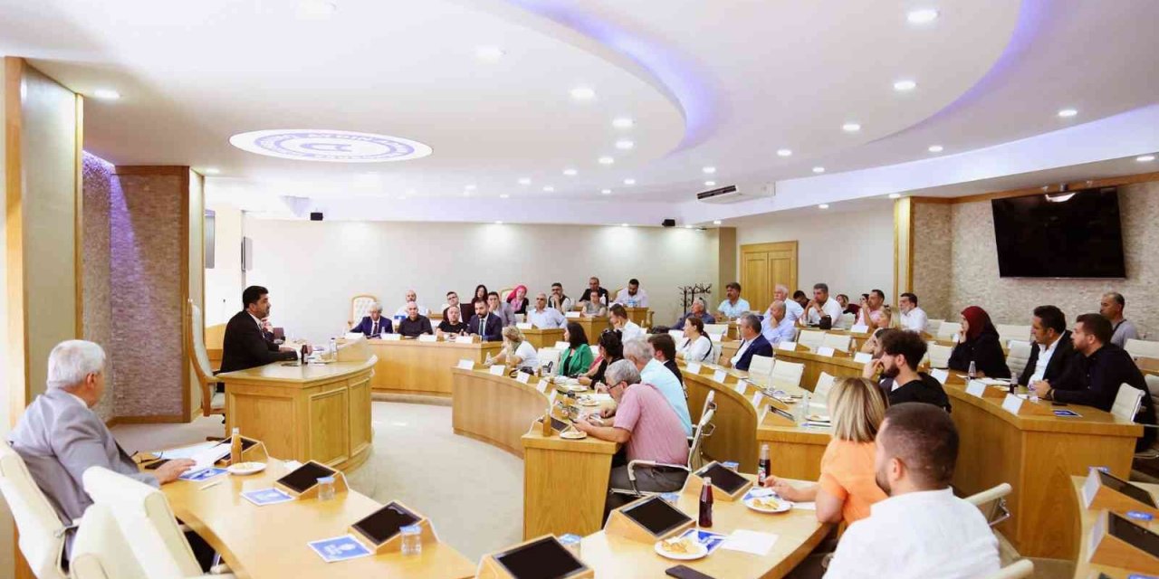 ADÜ’de Sivil Senato, yeni akademik yılda ilk toplantısını gerçekleştirdi