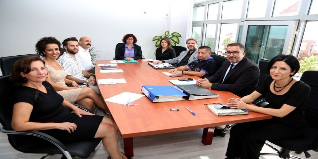 İnsan ve Toplum Bilimleri Fakültesi ilk akademik kurul toplantısını gerçekleştirdi