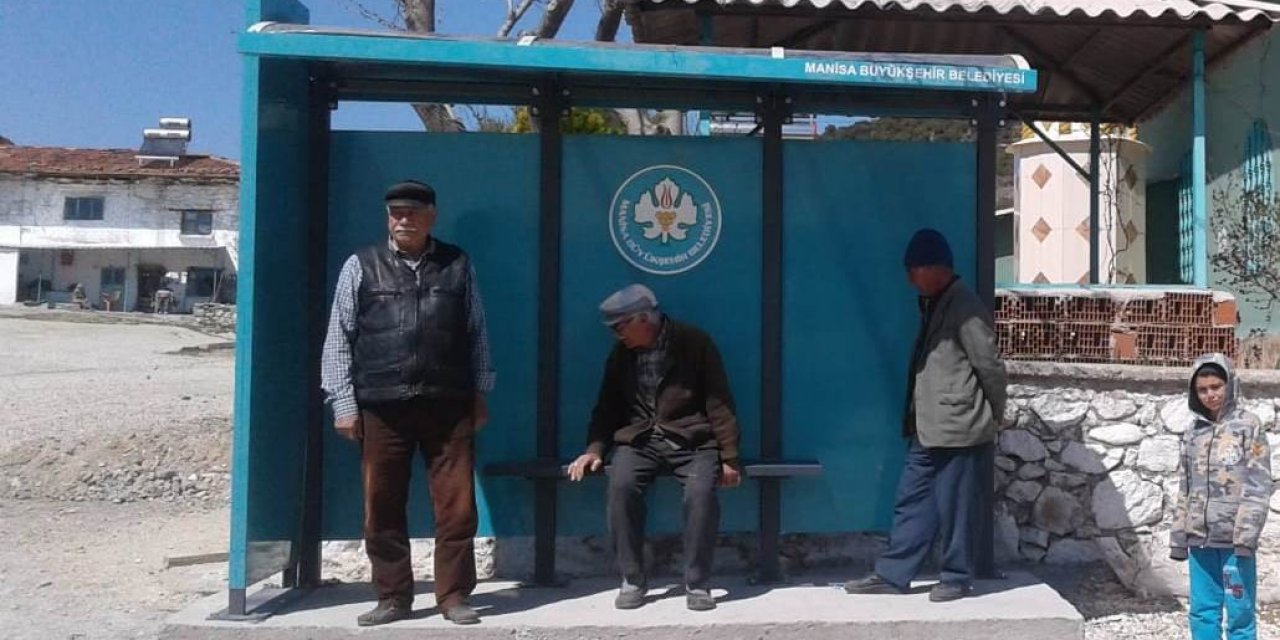 Manisa’da 300 yeni otobüs durağının montajı başladı