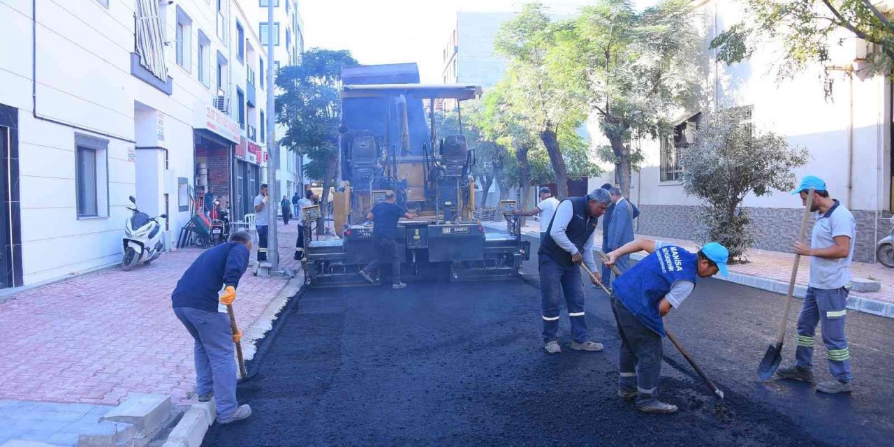 Salihli’nin Acısu Caddesi baştan sona asfaltlandı