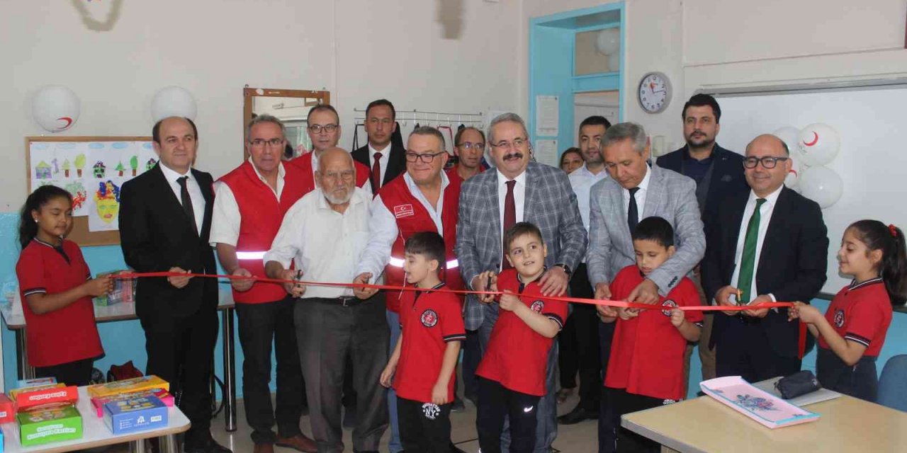 Salihli Kızılay’dan eğitime destek