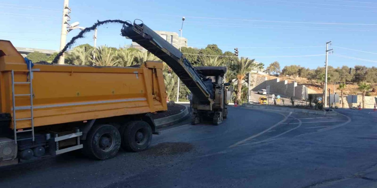 Bodrum Dr. Mümtaz Ataman Caddesi’nde çalışmalar devam ediyor