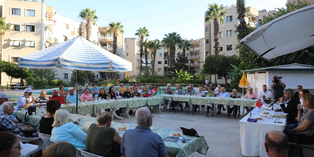Marmaris Belediye Başkanı Oktay vatandaşlarla buluşmaya devam ediyor