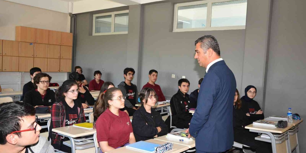 İl Milli Eğitim Müdürü Ekici öğrencilerle buluştu