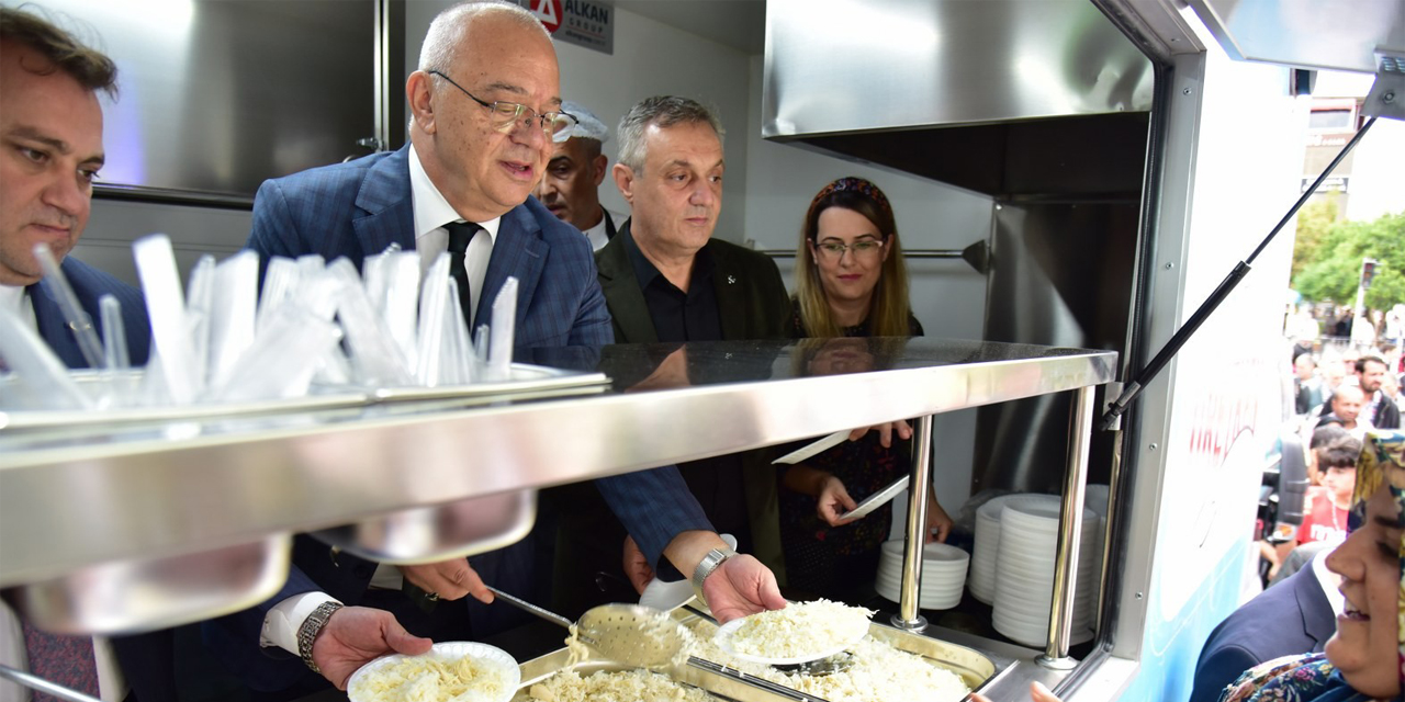 Mobil ikram aracı Manisalıların hizmetinde