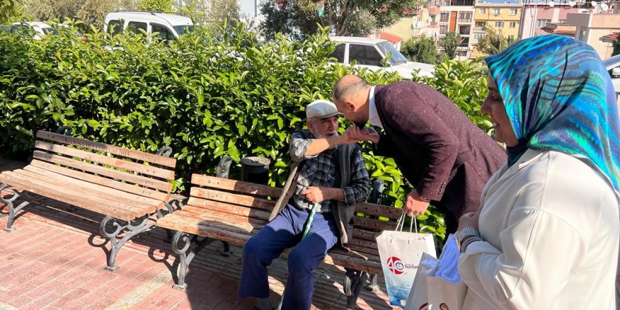 Başkan Polat yönetimiyle beraber yaşlıları ziyaret etti