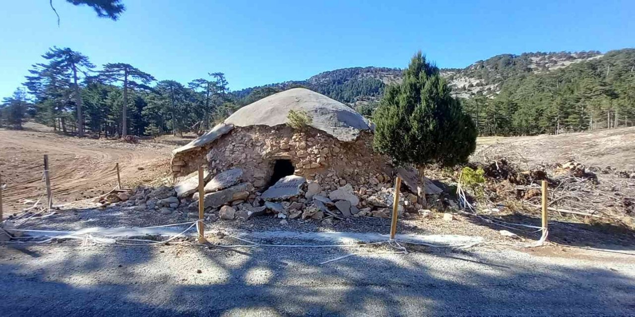 Vatandaşlar, tarihi Kurudere Sarnıcı’nın restore edilmesini istiyor