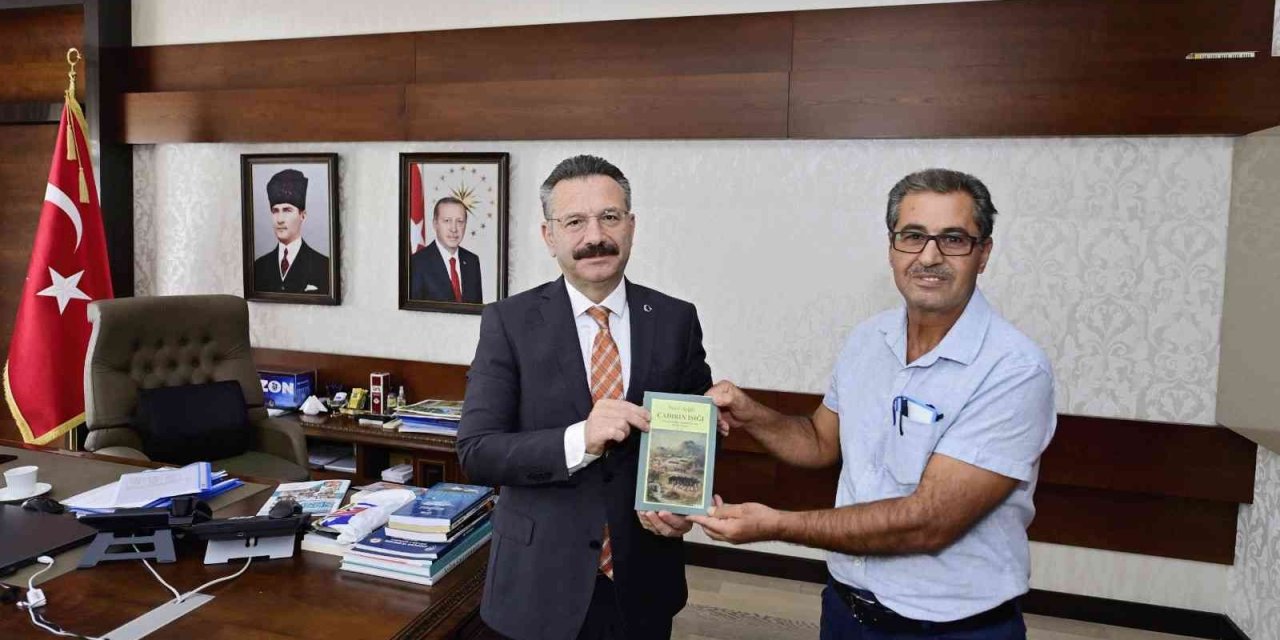 Aygül’ün ’Çadırın Işığı’ romanının ikinci baskısı yayımlandı