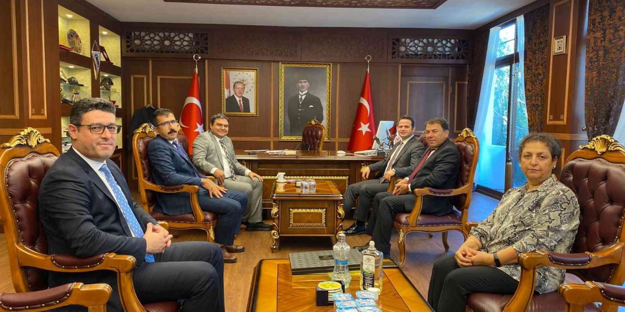 Müdür Çay, Kaymakam Balcı ile görüştü