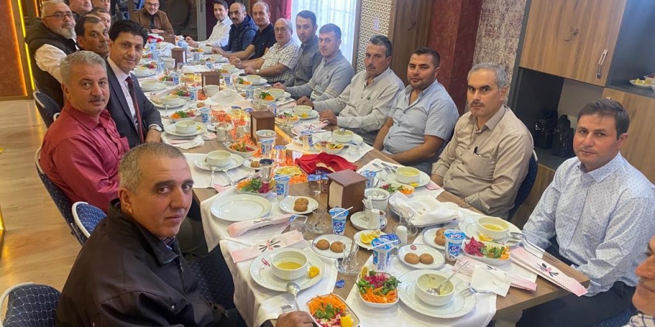 Türkiye gazetesi dağıtıcıları buluştu