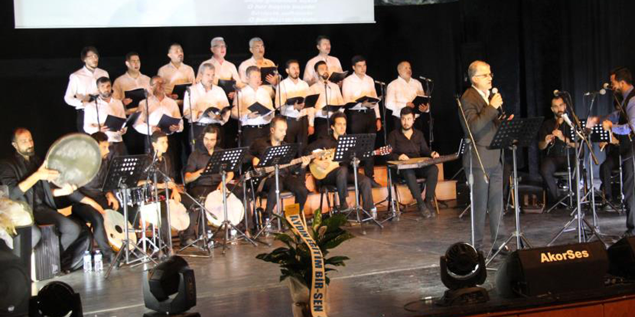 Aydın İl Milli Eğitimin tasavvuf müziği dinletisi gönüllere dokundu