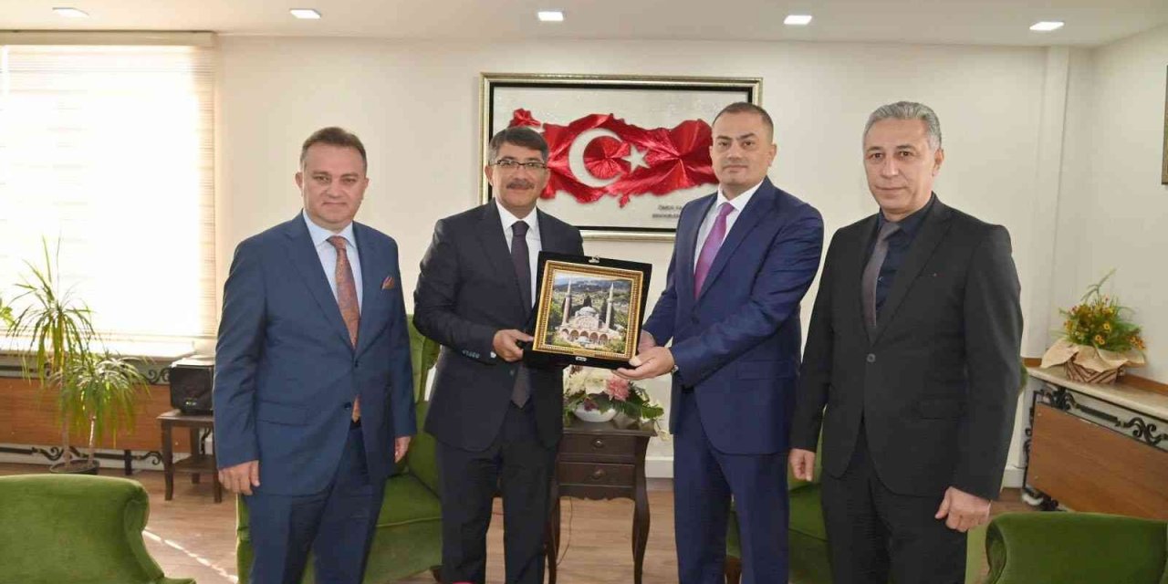 Şehzadeler için elbirliğiyle çalışıyorlar