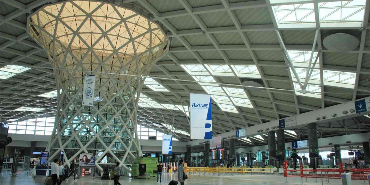 Adnan Menderes Havalimanı, Eylül ayında 1 milyon yolcuyu ağırladı