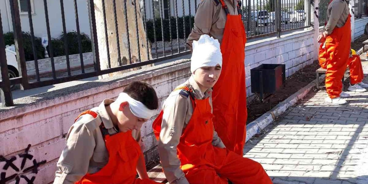 Köyceğiz’de öğrenciler tatbikatı başarıyla tamamladı