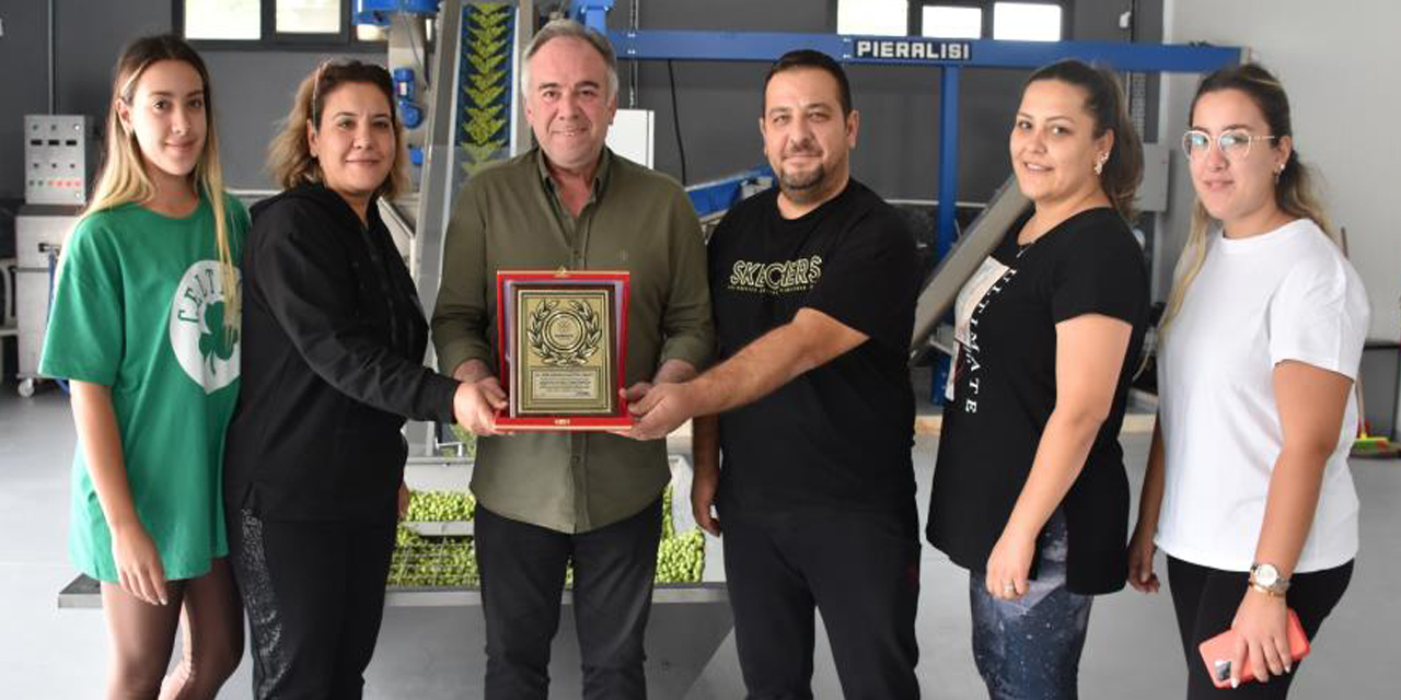 Başkan Öndeş üreticileri onurlandırdı