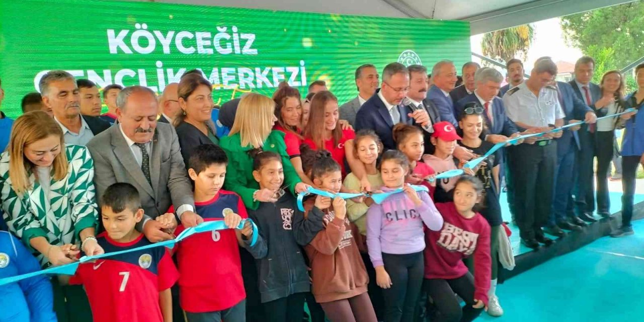 Köyceğiz Gençlik Merkezi ve Spor Salonu açıldı