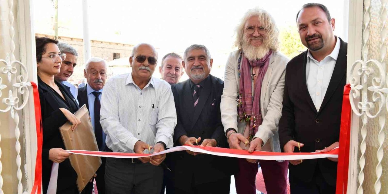 Çiğli’nin ilk sanat akademisi Kaklıç’ta açıldı