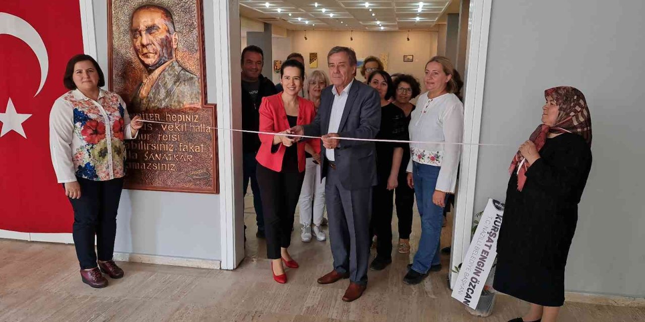 Nazillili sanatçı Argun ikinci kişisel sergisini açtı