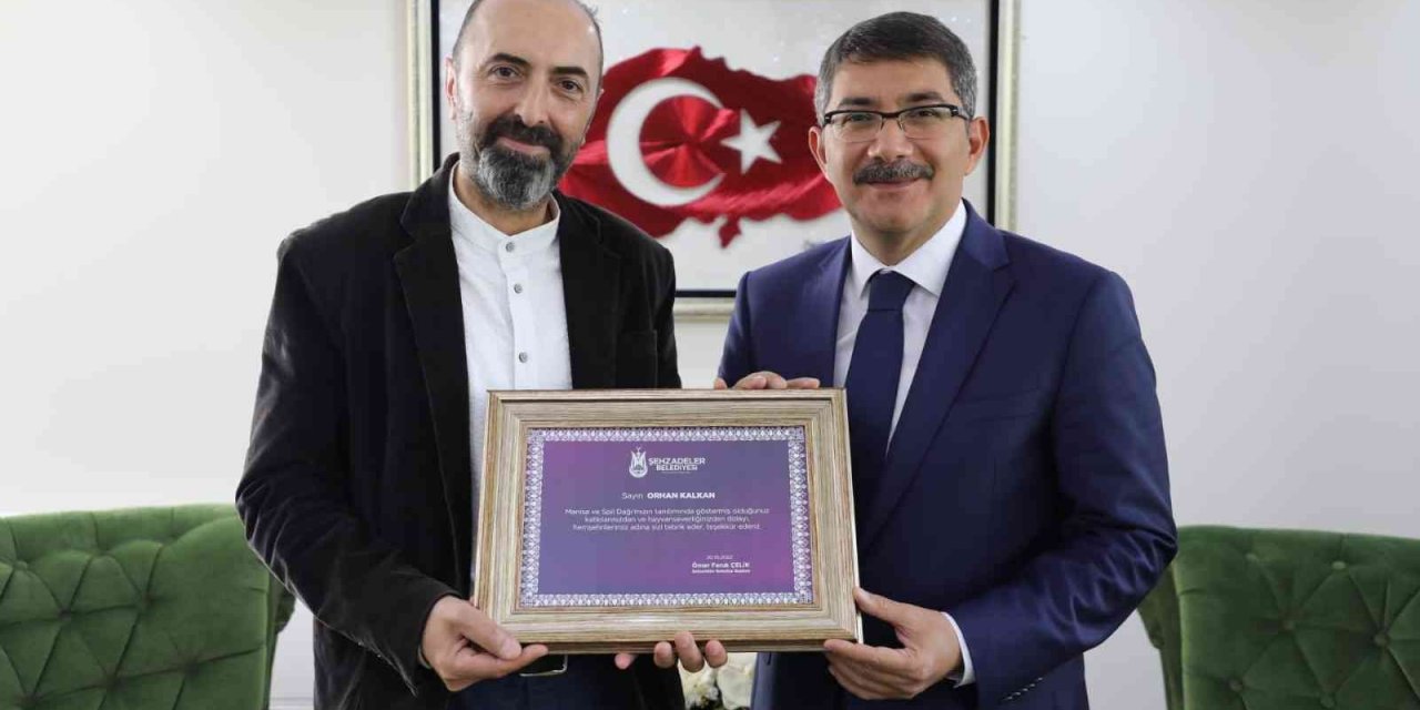 Başkan Çelik’ten Spil’i tanıtan Kalkan’a teşekkür belgesi