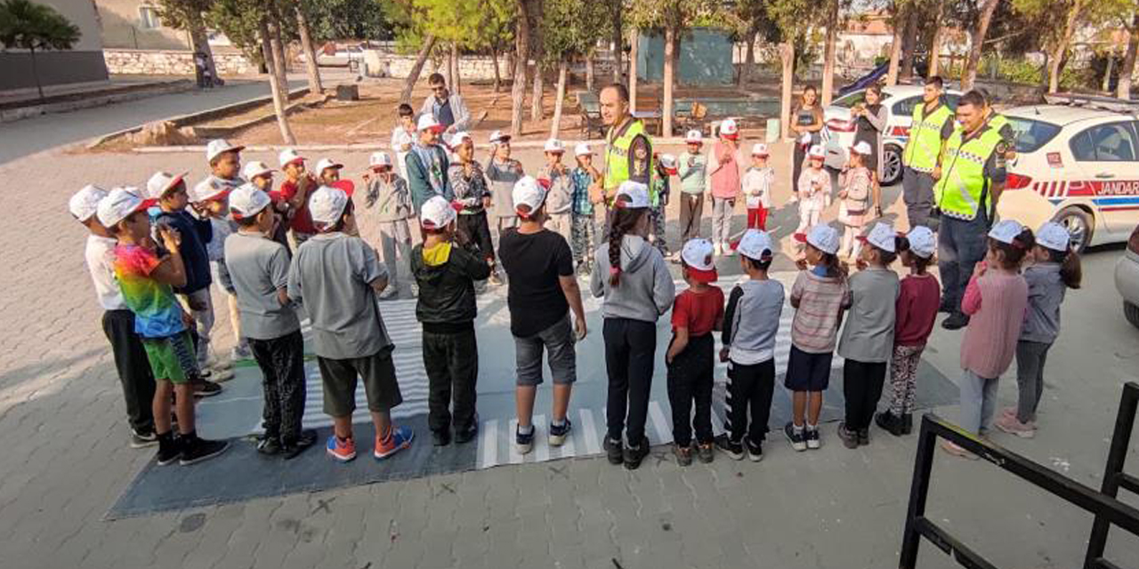 Aydın’da 117 öğrenci “trafik dedektifi” oldu