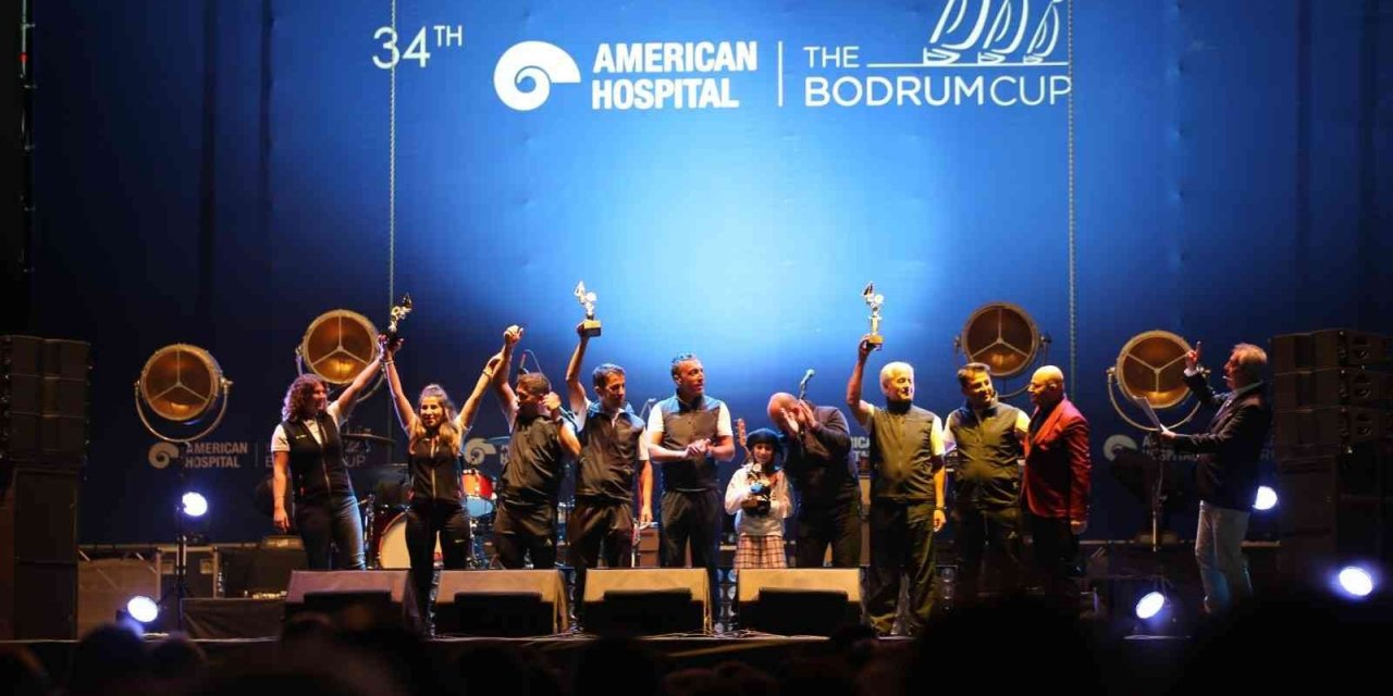 American Hospital The Bodrum Cup yarışında yelkenciler ödüllerine kavuştu
