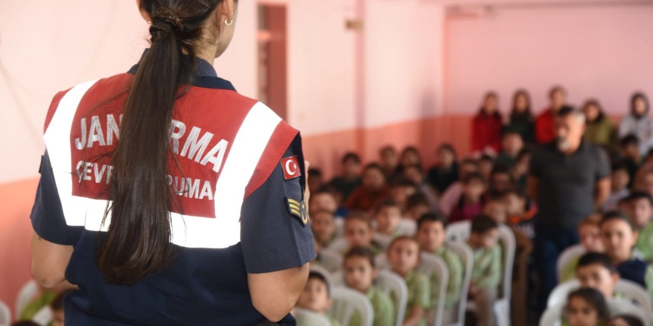 Jandarma eğitimleriyle, çocuklar bilinçleniyor
