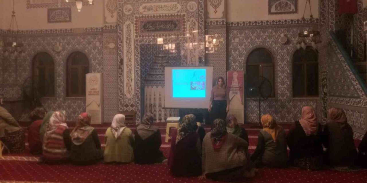 Nazillili kadınlar kansere karşı bilgilendirildi