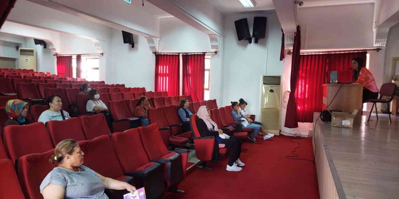 Köyceğiz’de hasta, yaşlı ve engelli bakımı seminerleri sürüyor