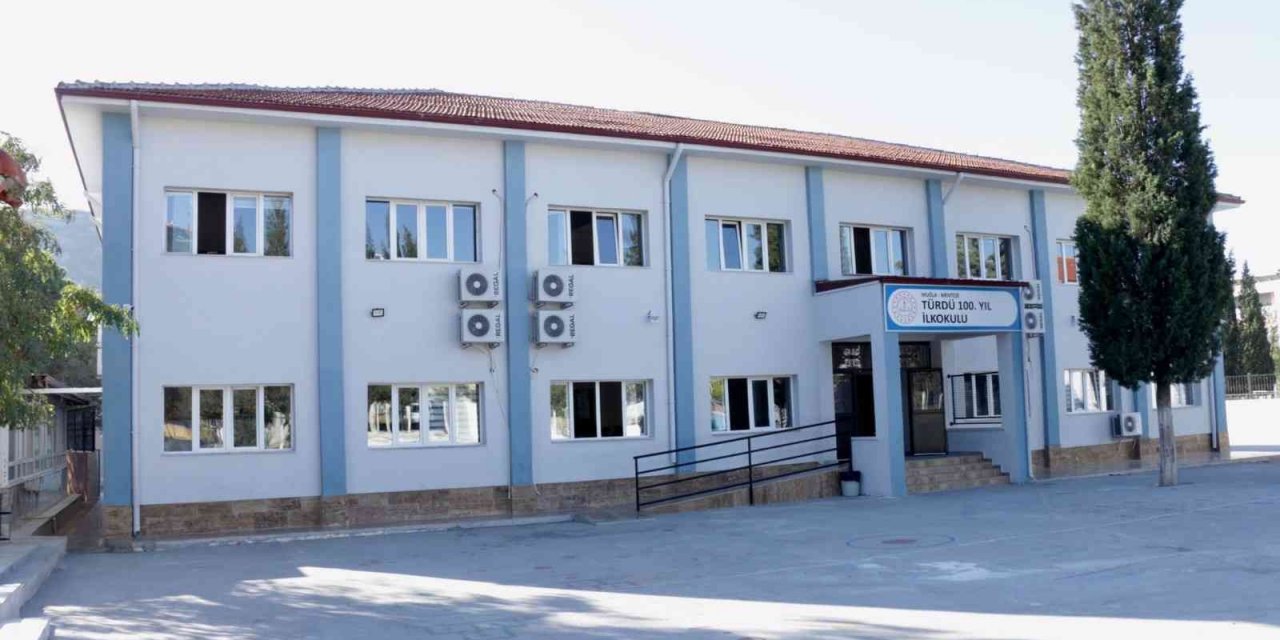 Muğla Türdü 100. Yıl İlkokulu’nda normal eğitime geçildi