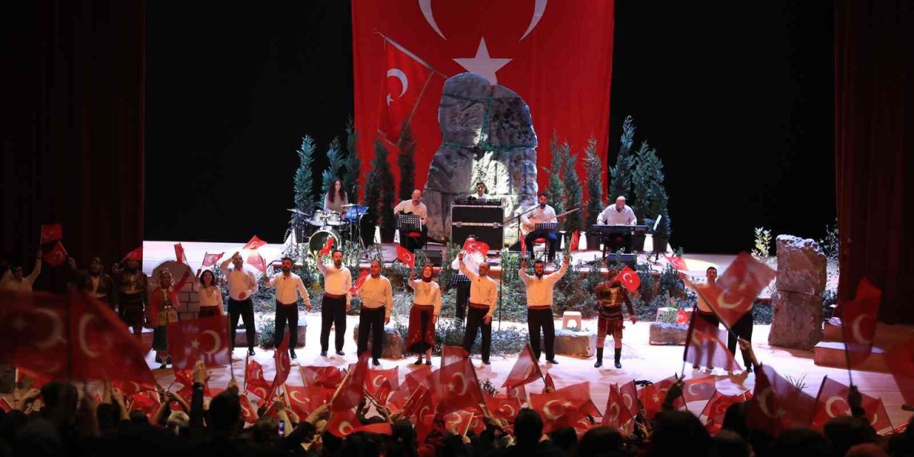 Pamukkale’de ’İşgalden Cumhuriyete’ oyunu liselilerle buluştu