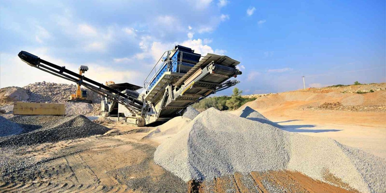 İnşaat atıkları asfalt malzemesine dönüşüyor