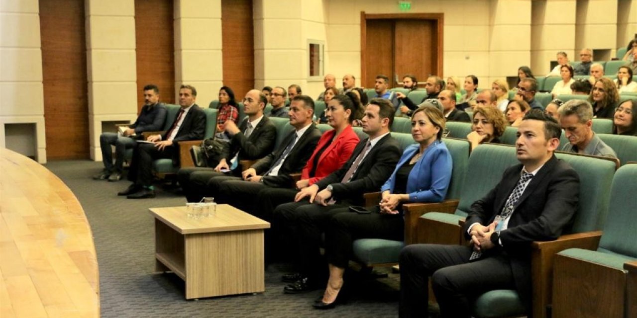 Muğla’da öğretmenlere MEB ders kitabı inceleme semineri düzenlendi